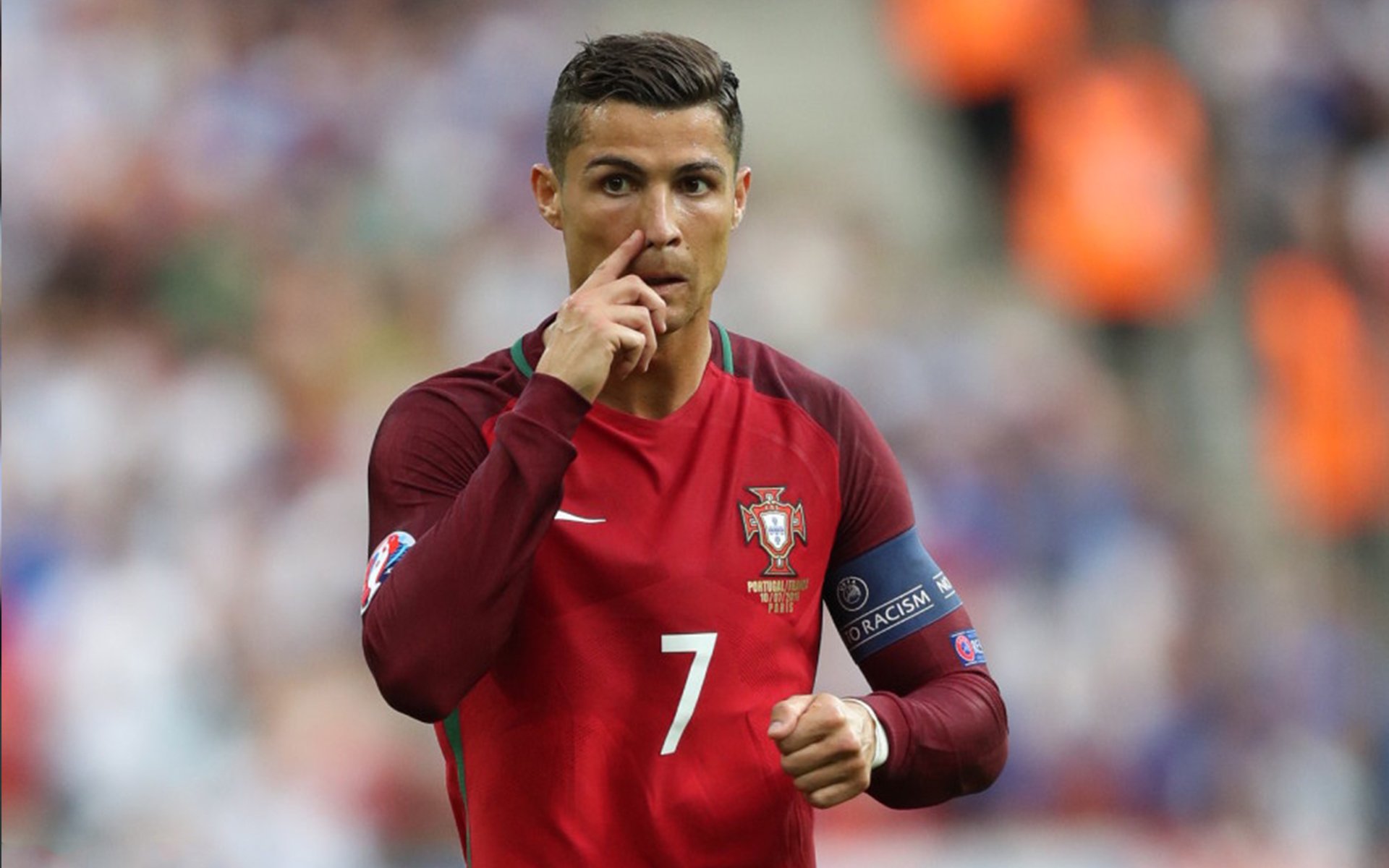 爱游戏官方-公牛球馆引入“智能人脸识别入场系统”，提升安保效率，公牛队进场