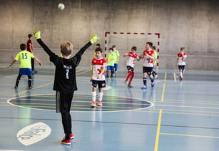 爱游戏官方网站-四国蝶泳转身用时差距仅0.07秒，蝶泳转身动作